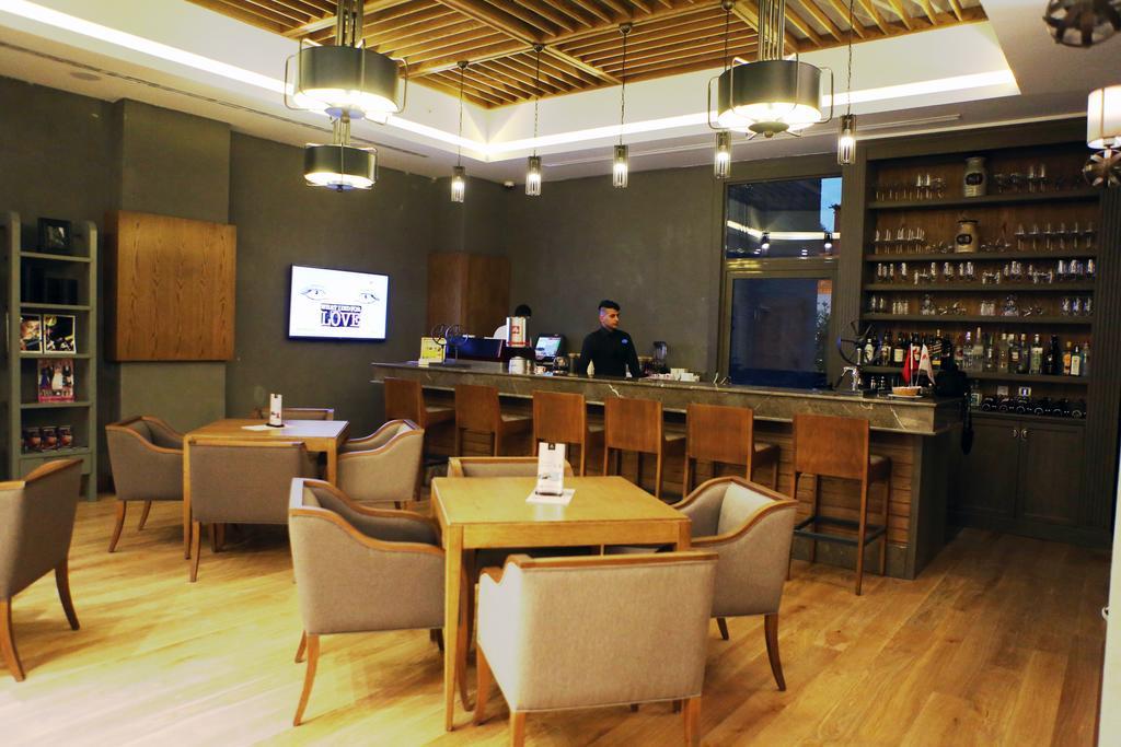 Ramada Hotel & Suites Adana Luaran gambar